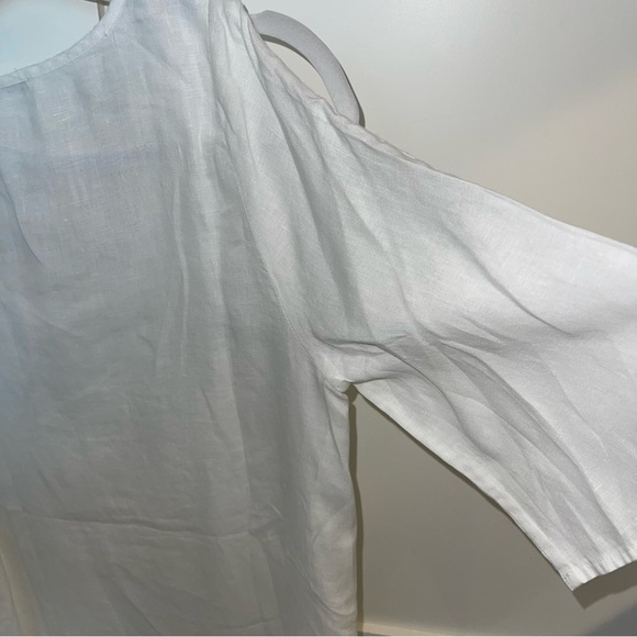 NWOT SAKS FIFTH AVENUE WHITE COLD SHOULDER TASSELED TUNIC BLOUSE OR COV… - Picture 3 of 5